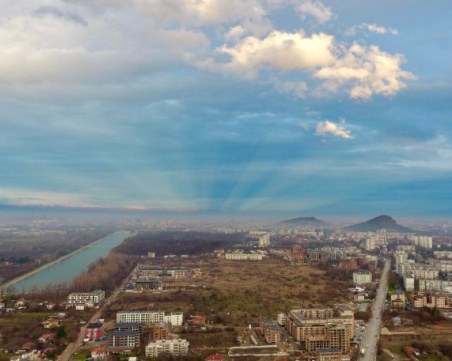 Времето в Пловдив остава слънчево и топло и днес