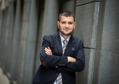 Йордан Иванов от Демократична България е новият областен управител на
