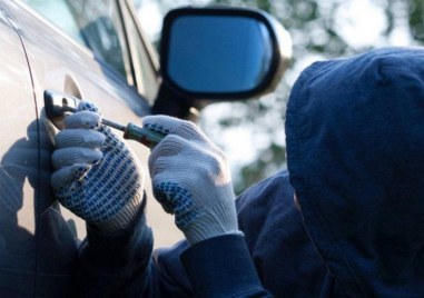 Група деца са заподозрени за две престъпления в Брестовица На