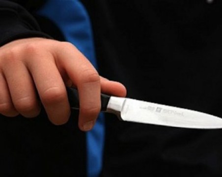 16-годишен отмъкна 300 лева от младеж в Пловдив, заплашил го с нож