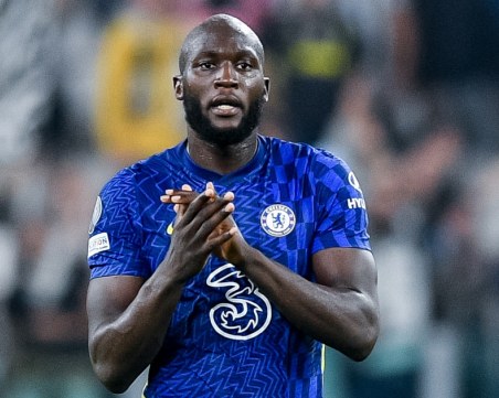Лукаку се извини за интервюто, за момента остава в Челси