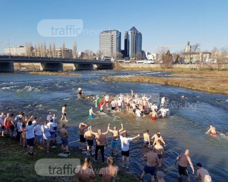 Десетки ще се хвърлят за Богоявленския кръст в Пловдив