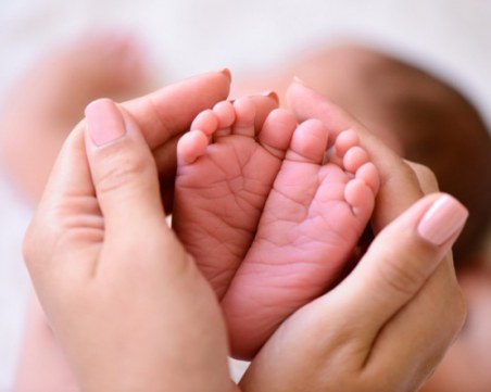 Българка роди в автобус в Сърбия