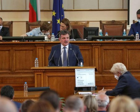 Д-р Симидчиев: Още днес зеленият сертификат в НС може да бъде приет