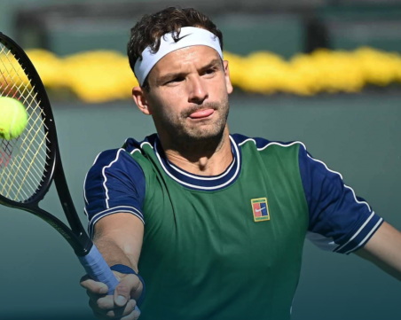 Григор Димитров излиза в спор за място на 1/2 финалите в петък преди обяд