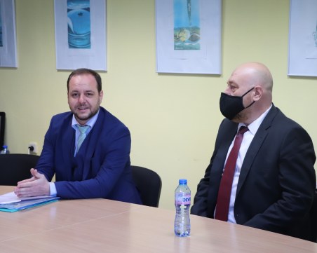 Министър Сандов: Повишаваме контрола и санкциите за промишленото замърсяване