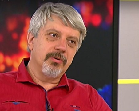 Песимистичният сценарий на проф. Витанов: През март заразените у нас вече ще са 1 милион