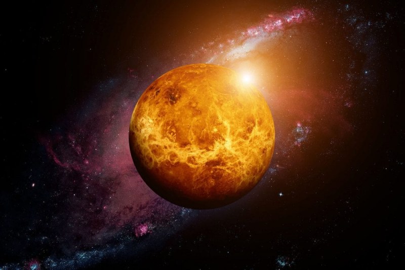 Астросъбитията през януари: Черна луна и три планети в ретроград