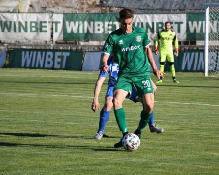 Ботев подготвя трансфер на Бабунски