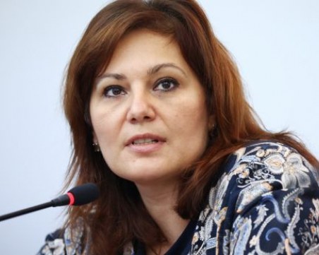 Сербезова: Възможно е отново да спрем плановите операции, ако случаите скочат