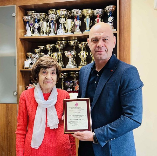 Кметът на „Тракия” Костадин Димитров получи приза на Синдиката на
