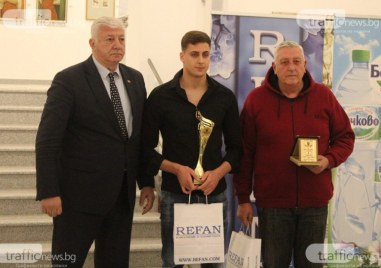 Пловдивският плувен Йосиф Миладинов спечели първото място в анкетата на
