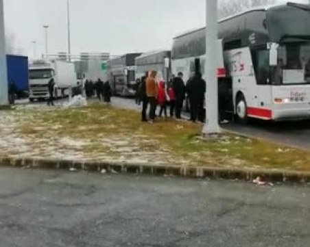МВнР оказва съдействие на българите, блокирани на сръбско-унгарската граница