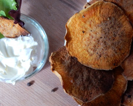 Рецепта за домашен чипс от сладък картоф