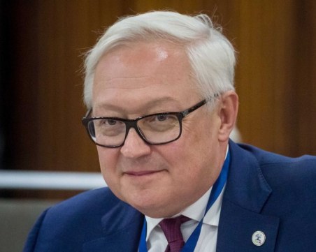 Русия няма да прави отстъпки в преговорите със САЩ