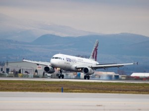 Кацна първият самолет на Qatar Airways по директната линия Доха-София