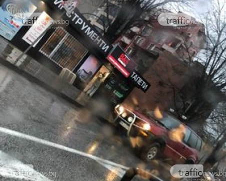 Джип в насрещното по моста на Герджика предизвика катастрофа