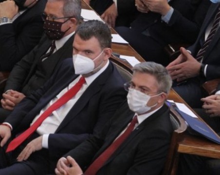 Мустафа Карадайъ, Йордан Цонев и Делян Пеевски сезират ДАНС