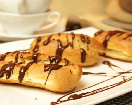 Рецепта за домашни еклери с крем