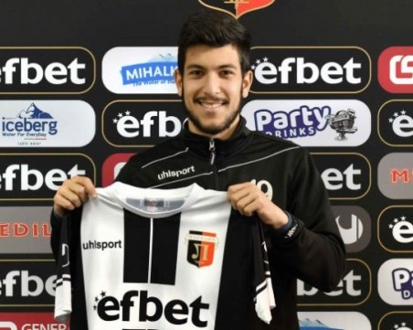 Бъдещето на играч на Локомотив е под въпрос