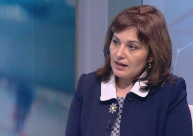 Здравният министър проф Асена Сербезова ще се срещне с депутати