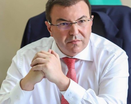 Ангелов: Кой лекар валидира посред нощ теста на Никола Минчев