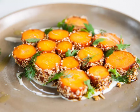 Рецепта за карамелизирани моркови с печени лешници