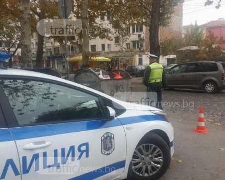 Бой на пътя! Шофьори се млатят заради отнето предимство в Пловдив пред погледите на малки деца