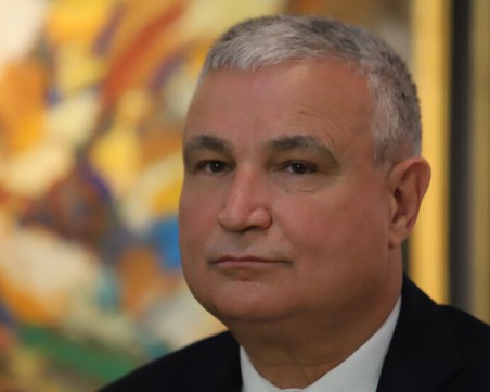 Радев назначи пловдивски преподавател и ексдепутат за секретар по култура