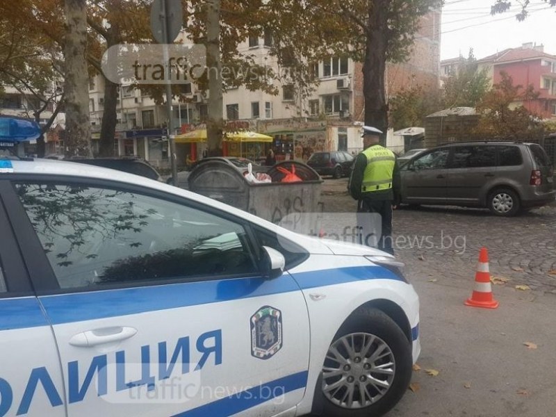Бой на пътя! Шофьори се млатят заради отнето предимство в Пловдив пред погледите на малки деца