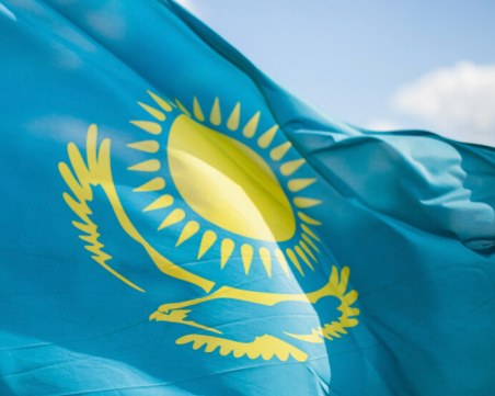 Руските войници започнаха да се изтеглят от Казахстан