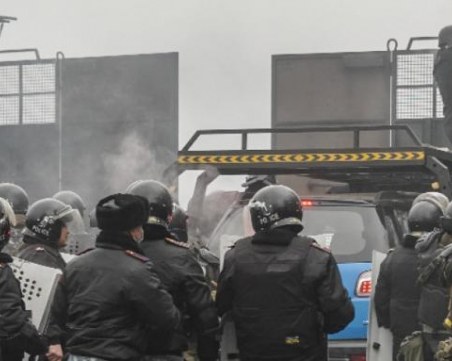 Руски военни се върнаха в Казахстан