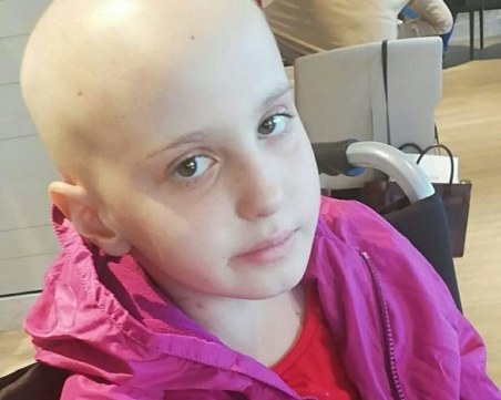 Онлайн базар събира средства за 9-годишната Никол от Пловдив, която продължава да се бори с тежко заболяване