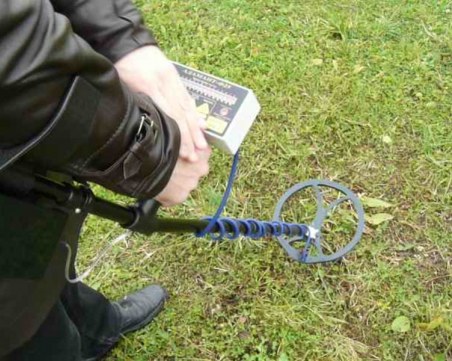 Спипаха трима иманяри търсещи ценности в Ръжево Конаре