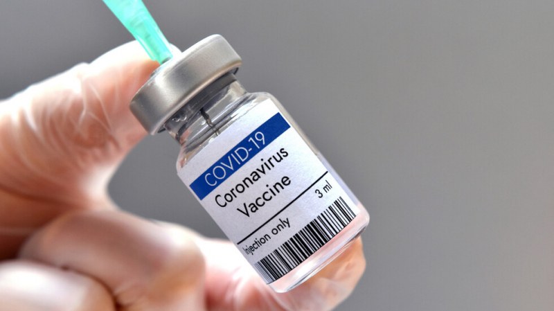 МЗ в отговор на доц. Мангъров: В България няма доказан смъртен случай след COVID ваксина