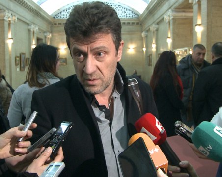 Д-р Неделчо Тотев: Хората умират и от други заболявания, не само от Covid