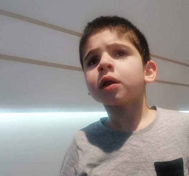 Благотворителен търг събира средства за 5-годишно момченце с аутизъм от Карлово