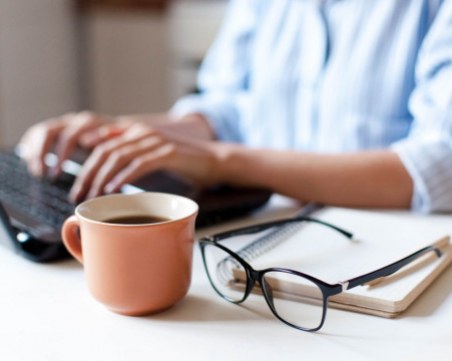 Инспекцията по труда проверява служители в хоум офис