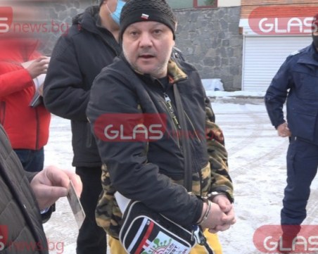 Пуснаха на свобода търговеца на фалшиви сертификати Ангел Марчев