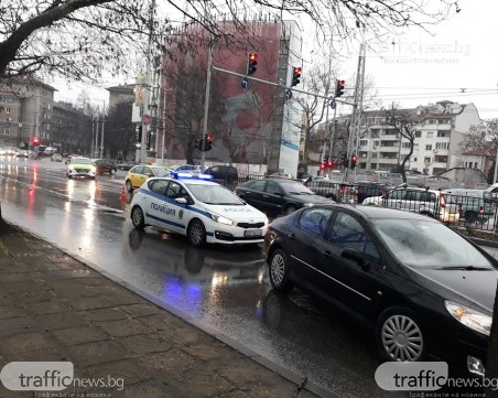 32-годишна жена е пострадала при катастрофата на Сточна гара, пресичала на червен светофар