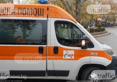 Автобус се е обърнал между селата Червена вода и Ново село