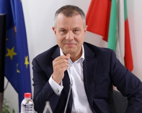 Емил Кошлуков: Вече може да проверят и втората ми диплома по египтология