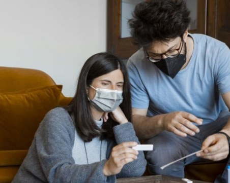 5 симптома на Омикрон, които ваксинираните проявяват