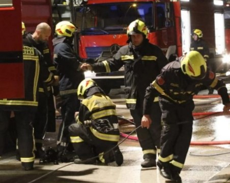 Експлозия в завод в Сърбия, двама души са загинали