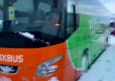 Снежната блокада за Марица Пловдив в Турция продължава Пловдивските футболисти са
