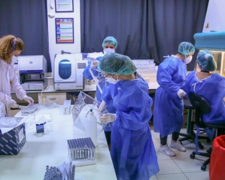 Турция регистрира над 76 хил. заразени с COVID-19 за денонощие, Франция - над половин милион