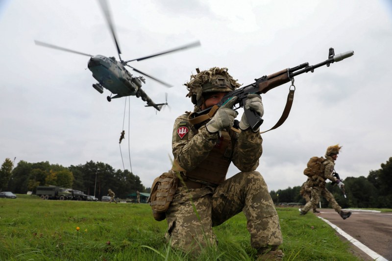Хиляди американски войници са в готовност за мисия в Украйна