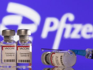 Pfizer пуска ваксина за Омикрон