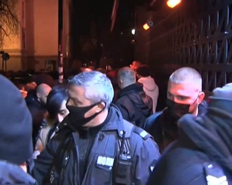 Масов бойкот на мерките от заведенията в София – глобиха 12 обекта