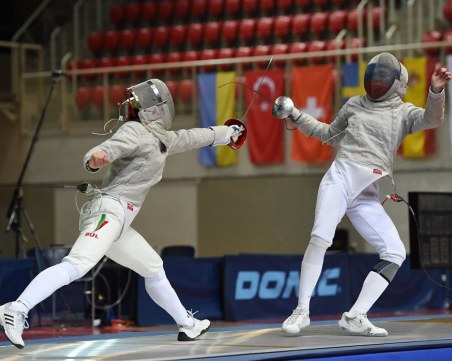 Най-добрите сабльорки в света се събират в Пловдив